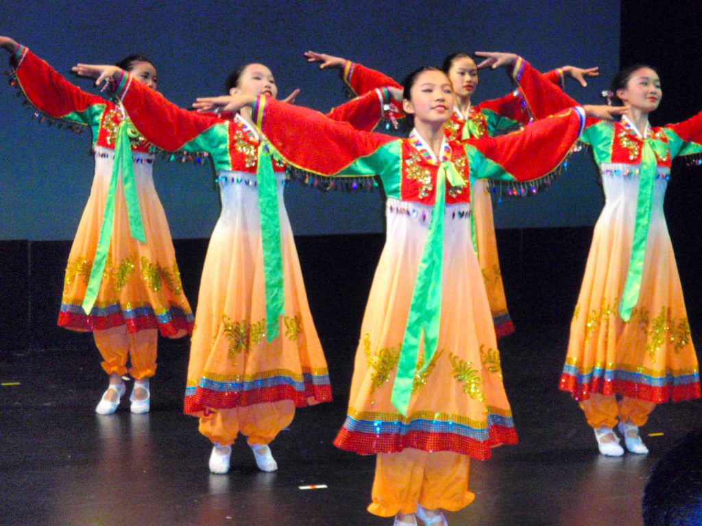 Chinese dancers performing.